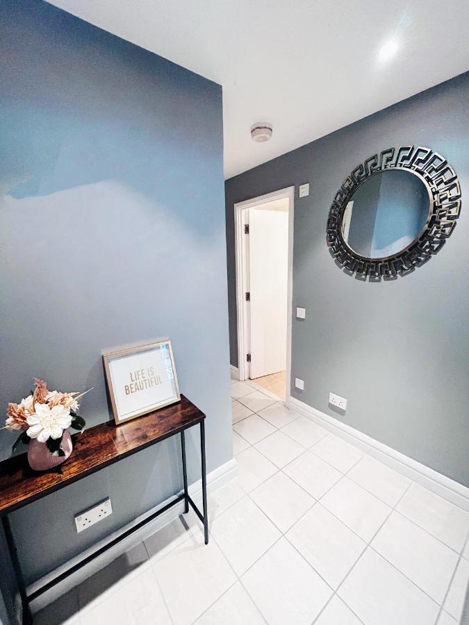 לונדון Amazing Flat Near South Kensington - 2 To 3 Bedrooms מראה חיצוני תמונה